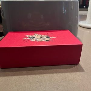 Genuine custom Gucci/Disney cardboard/box with 10 envelopes. 1 of a kind.